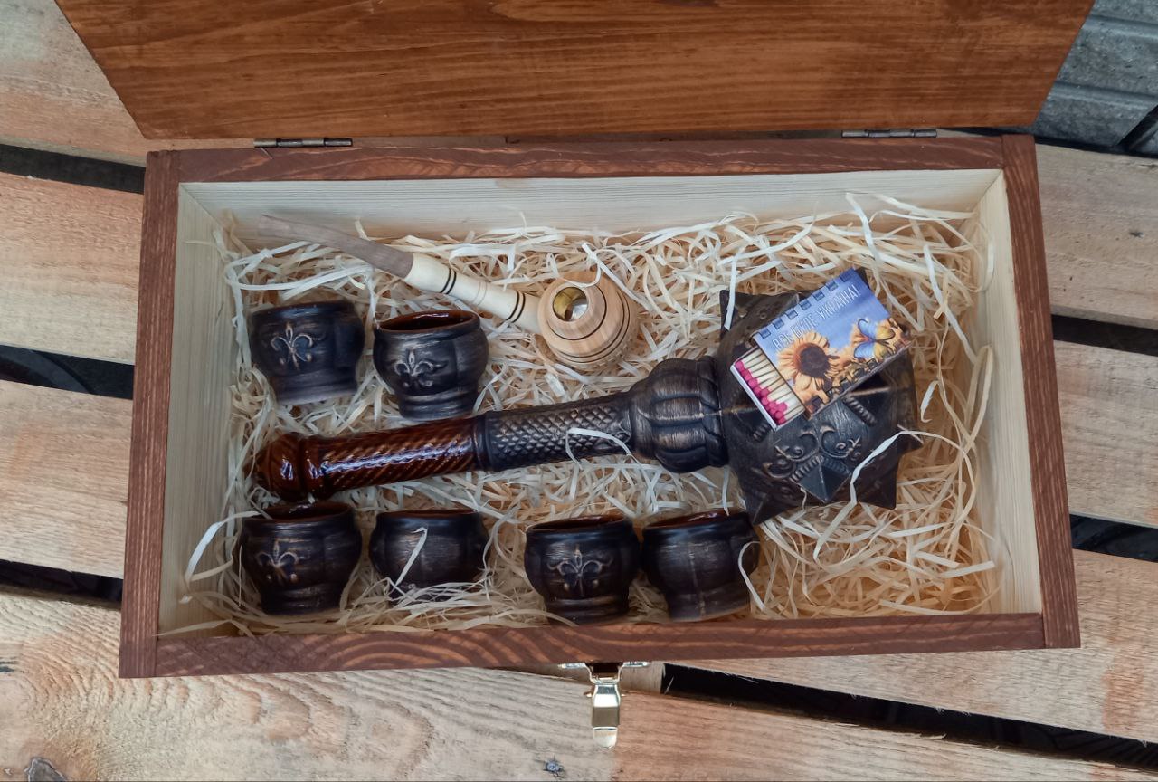Подарунковий набір для Козака чоловіка у деревь'яному ящику - Булава з рюмками, люлька для куріння,та сірники з дерева на магніті