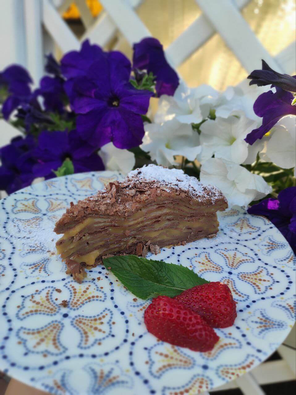 Наполеон з карамельним кремом