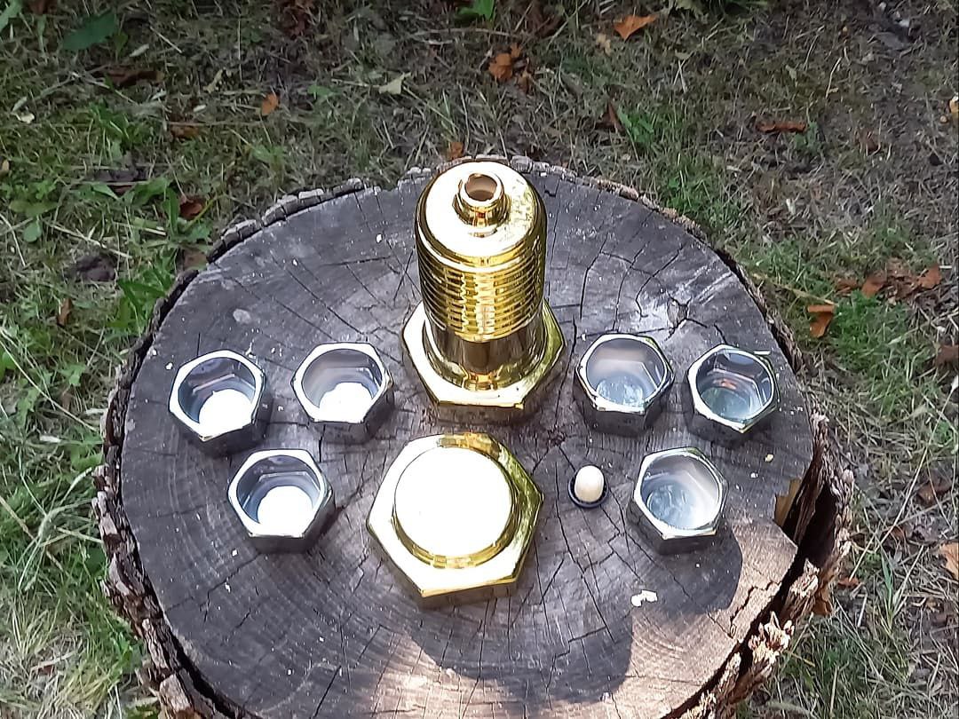 Золотий болт 1л з рюмками у вигляді гайки - набір для спиртного, подарунок для чоловіків
