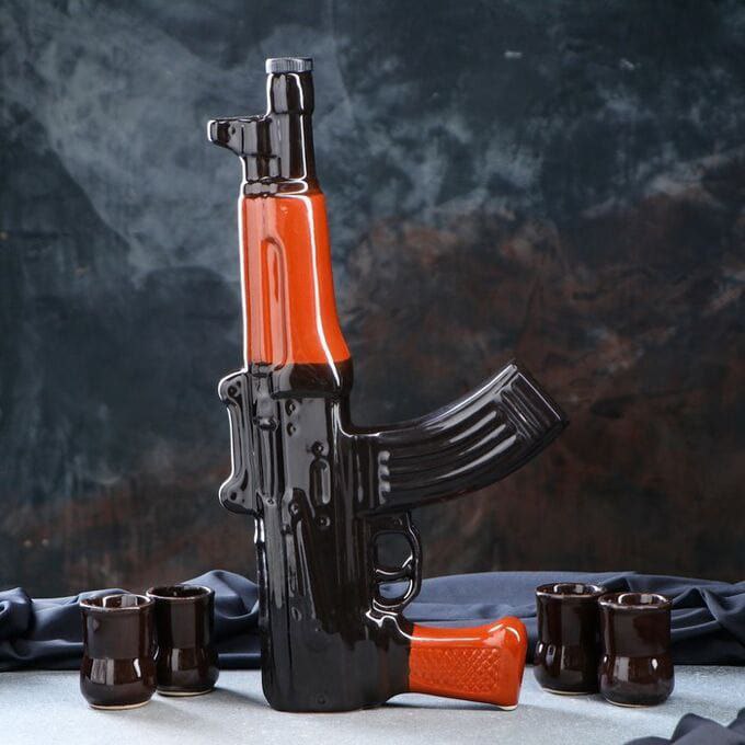 Набір для спиртного Автомат Калашнікова "АК-47" - подарунок для військового чоловіка
