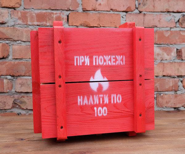 Набір для спиртного вогнегасник у дерев'яному ящику з чарками - Подарунковий набір служби ДСНС
