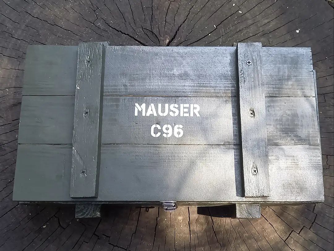 Подарунковий набір для чоловіка пістолет MAUSER C96 у дерев'яному ящику
