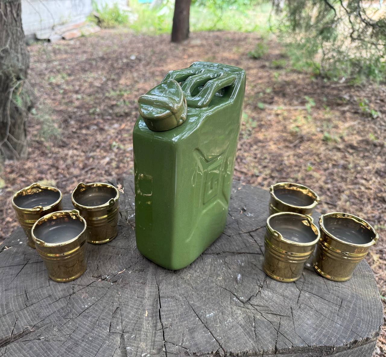 Подарунковий набір Каністра на 1 літр з чарочками для кума, товарища, батька, керівника, автолюбителя