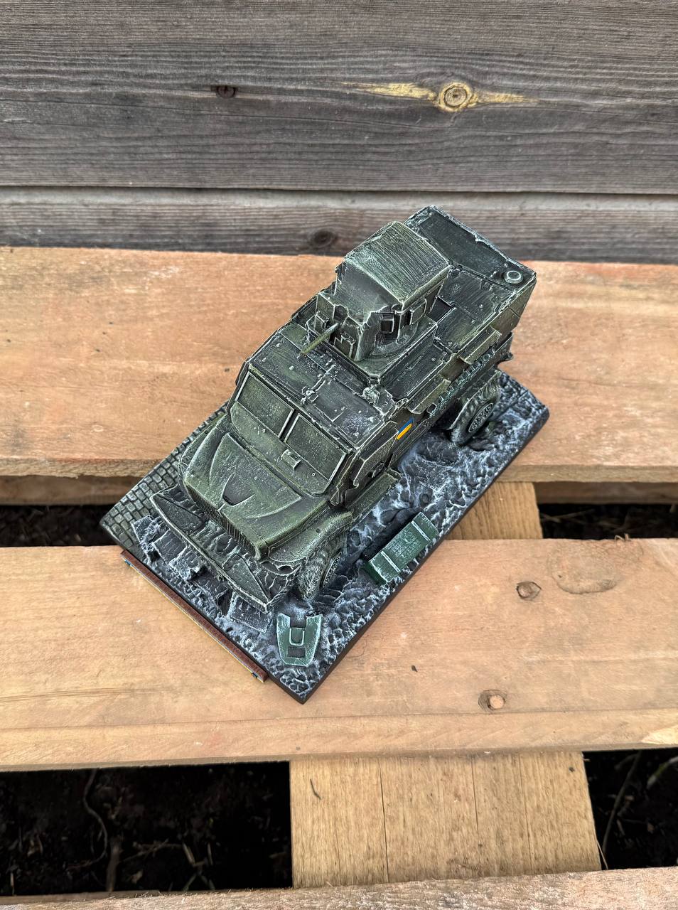 Статуетка MaxxPro (M1224) військового автомобіля з патріотичним змістом 20х15х13 см