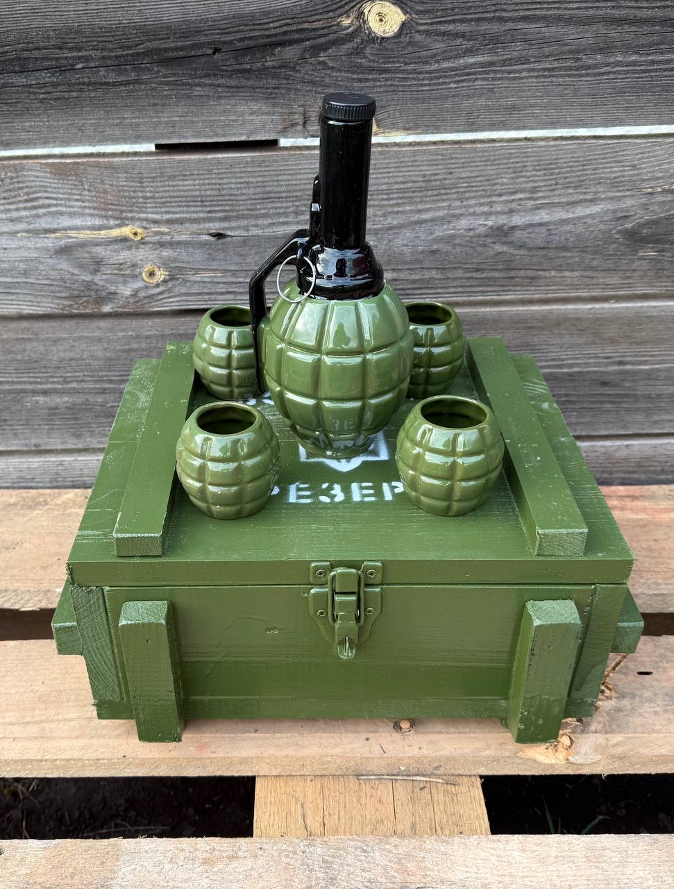 Подарунковий набір Бойовий Резерв Граната з чарками у ящику для чоловіка, військового, побратима, командира, товарища