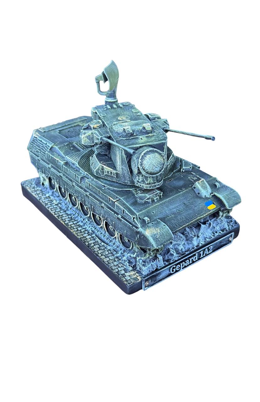 Статуетка Танк "Gepard 1A2" колекційна Модель військової техніки 22х16х12 см, подарунок для чоловіка