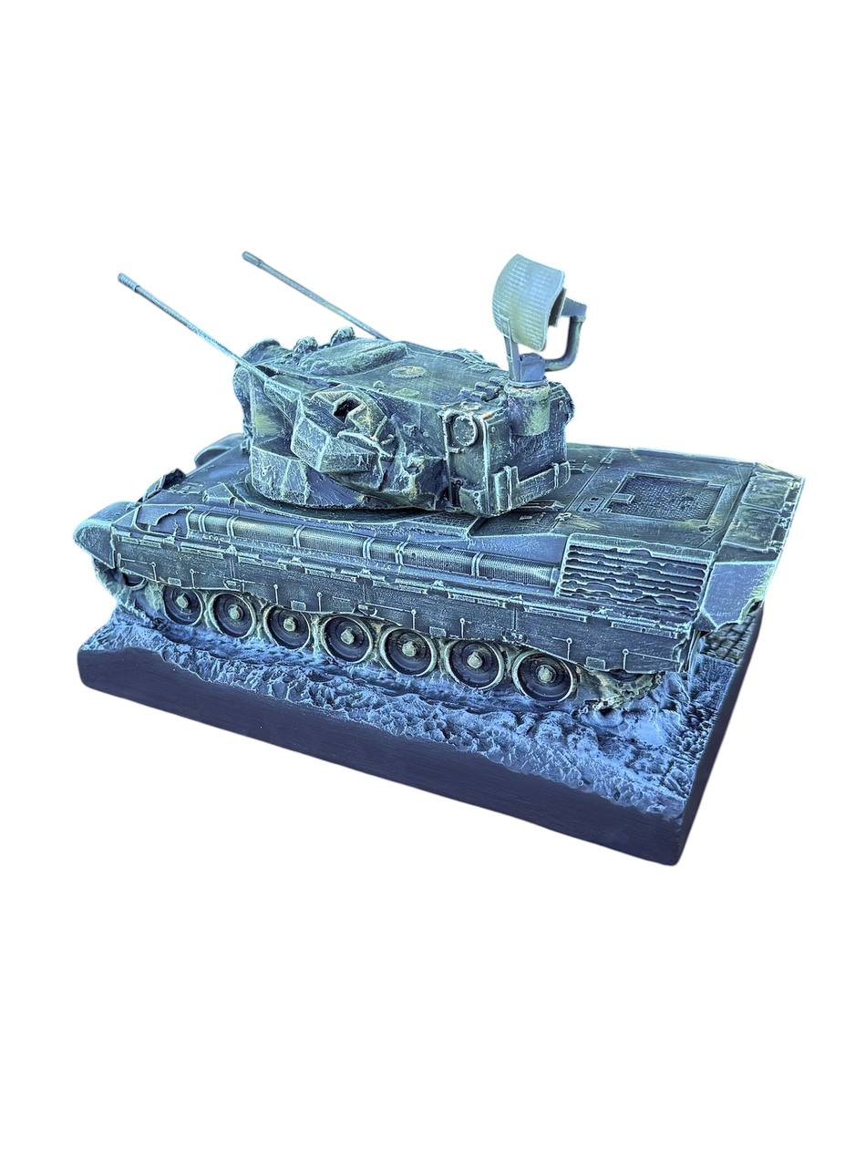 Статуетка Танк "Gepard 1A2" колекційна Модель військової техніки 22х16х12 см, подарунок для чоловіка